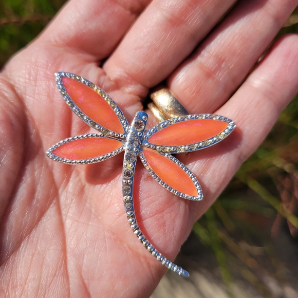 Vintage Avon - NR Dragonfly Pin ~ Brooch ~ 1990s ~ VGUC ~ Pretty Pink - Peach - Picture 3 of 13